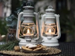 Voorkant 7 Voorkant -Buiten Kamperen feuerhand stormlamp beige 4 ecommerce 96ee